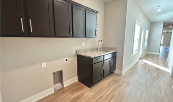 1001 NE Heights Ln, Bentonville, AR 72712