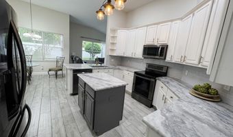 3144 FLORAL Way E, Apopka, FL 32703