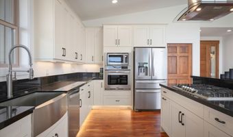 67-1027 WAINOENOE Rd, Kamuela, HI 96743