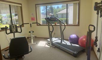 801 BROOKHAVEN Dr A, Brookings, OR 97415
