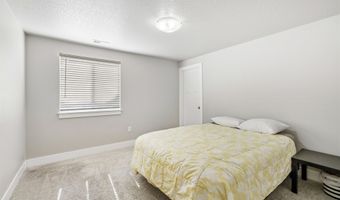 2106 Ammann Dr, Adel, IA 50003