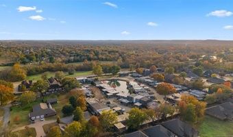 39 SE Shadowlake Dr 39, Bartlesville, OK 74006