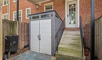 2833 S WAKEFIELD St C, Arlington, VA 22206