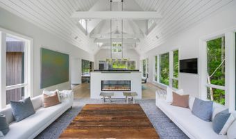 7 Ashwood Ct, Amagansett, NY 11930