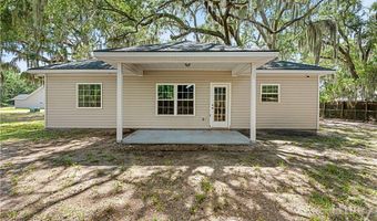 37 Douglas Rd, Allenhurst, GA 31301