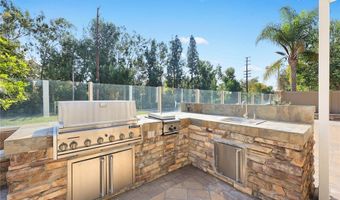 8180 E Brookdale Ln, Anaheim, CA 92807