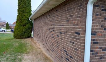 2033 Alhambra Ct B, Anderson, IN 46013