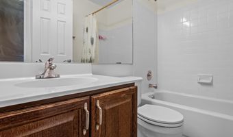 21196 WINDING BROOK Sq, Ashburn, VA 20147