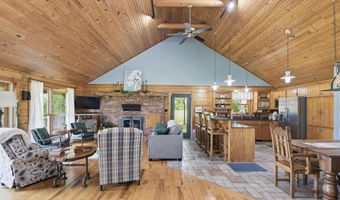 631 W N 10th St, Baxter Springs, KS 66713
