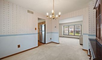8 SIGNAL HILL Dr, Hockessin, DE 19707