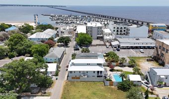 110 State St, Bay St. Louis, MS 39520