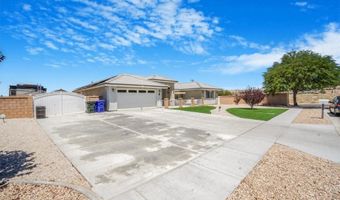 17993 Mondamon Rd, Apple Valley, CA 92307