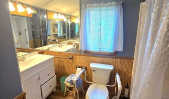 647 E Bay Ave, Barnegat, NJ 08005