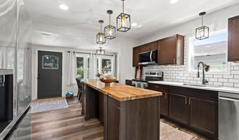 105 W 6TH St, Kaukauna, WI 54130