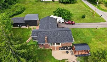 6784 Grandview Dr, Andover, OH 44003