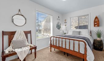8755 LAKE St, Rockaway Beach, OR 97136
