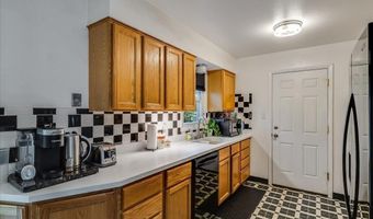 4825 E 12TH St, Cheyenne, WY 82001