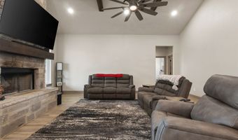 170 Rolling Hills Blvd, Alvord, TX 76225