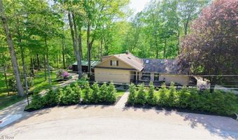 6409 Old Wood Rd, Ashtabula, OH 44004
