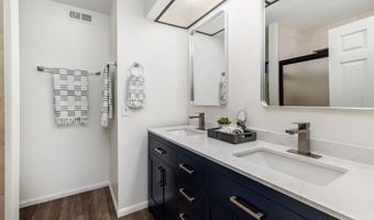 6882 Alderwood Dr, Carlsbad, CA 92011