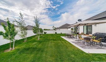 644 Silvermaple Dr, Ammon, ID 83401