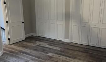 49 Burnham St, Barnstable, MA 02630