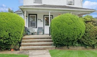 45 Crosby Ave, Albertson, NY 11507