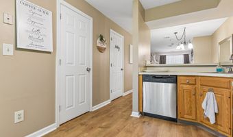 53 Manorwood Dr 53, Branford, CT 06405