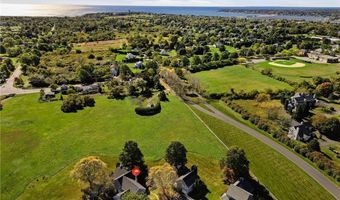 119 Corey Ln, Middletown, RI 02842