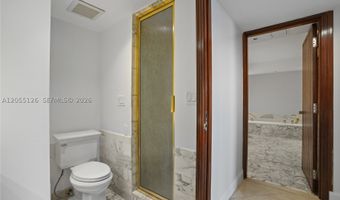 19355 Turnberry Way 25Gr, Aventura, FL 33180