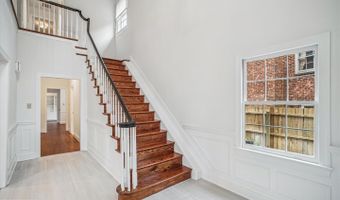 4500 35TH Rd N, Arlington, VA 22207