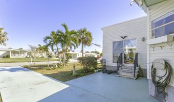 1115 Barefoot Cir, Barefoot Bay, FL 32976