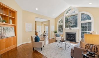 10900 BELLS RIDGE Dr, Potomac, MD 20854
