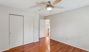 2114 Mason Lake Dr, Ballwin, MO 63011