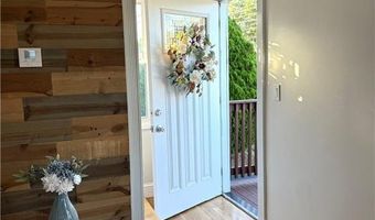 207 Mendon Rd, Cumberland, RI 02864