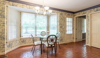 144 Barton North Dr, Ann Arbor, MI 48105