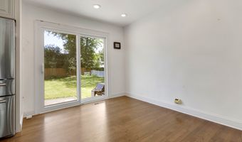 323 S Prindle Ave, Arlington Heights, IL 60004