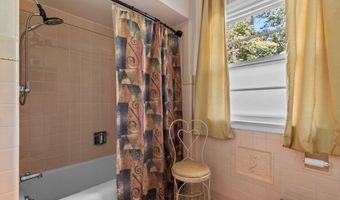 32 GARDEN Ct, Appleton, WI 54915