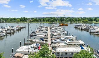 45 SUTTON Sq SW 1006, Washington, DC 20024