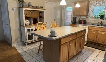 335 Calef Hwy 1, Barrington, NH 03825