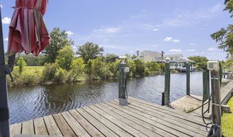 5140 Atlantis Dr, Bay St. Louis, MS 39520