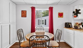 1215 Rosedale St, Alma, MI 48801