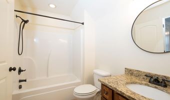 110 Coal Creek Dr, Boiling Springs, SC 29316