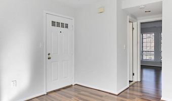 2616 S ARLINGTON MILL Dr 8, Arlington, VA 22206