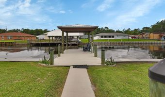 1610 Juno Trl, Astor, FL 32102