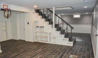 45 Elm Ave, Augusta, ME 04330