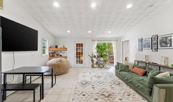 167 Central St, Lincoln, RI 02838