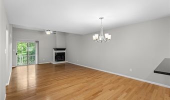 178 Cascade Circle Dr, Ballwin, MO 63021