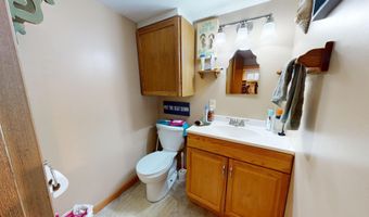 1426 Circle Dr, Albert Lea, MN 56007