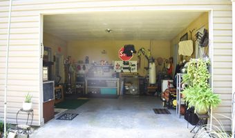 394 Griffin Ave, Attapulgus, GA 39815